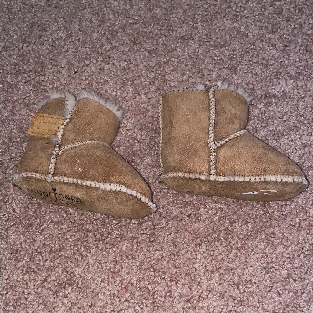 Minnetonka Baby Moccasin Booties